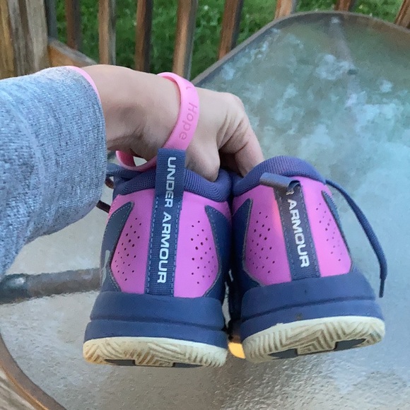 Under Armour Basketball Shoes - Picture 2 of 7